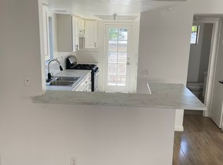 313 E Pine St APT 9, Santa Ana, CA 92701