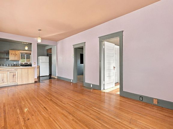 5th image of 2324 W Dalton Ave