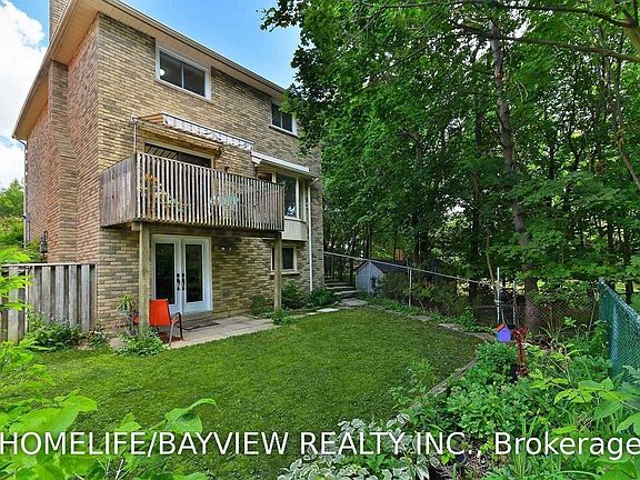 4th image of 36 Eleanor Cir