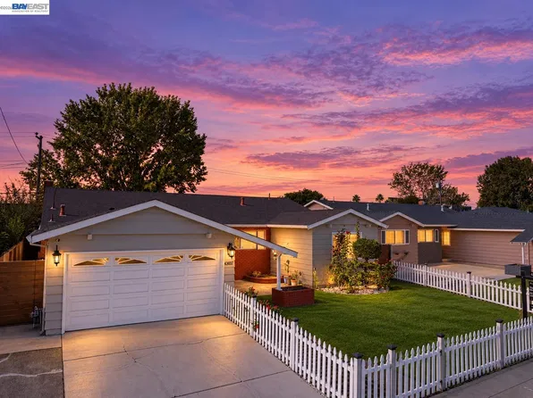 43037 Everglades Park Dr, Fremont, CA 94538