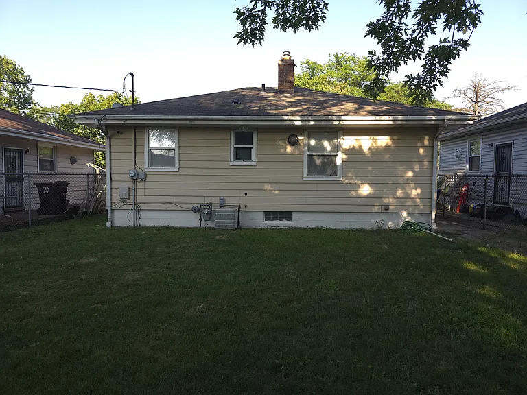 1350 Morton St — Photo 18
