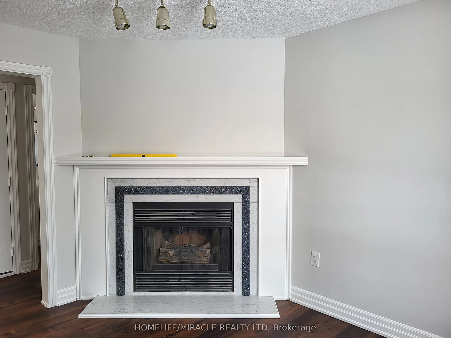 3 bed, $2,600 — Photo 3