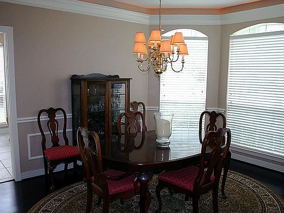 4th image of 22407 Elizabeth Place Ct