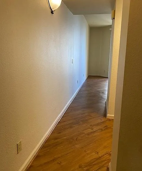 301 Prescott Ave #204 — Photo 7