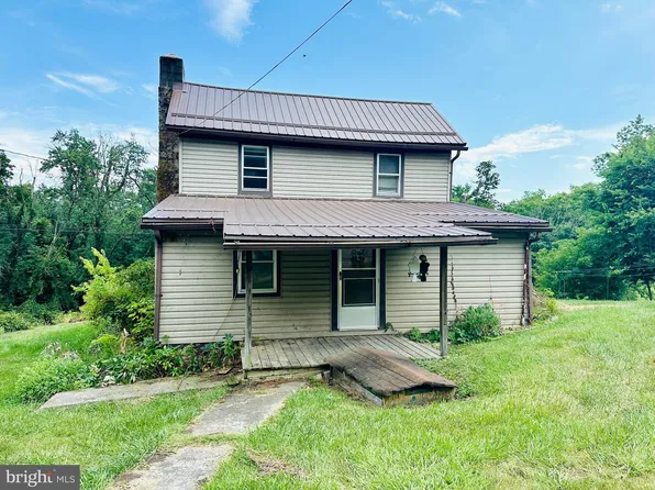 15 Vanderlip Dr, Romney, WV 26757