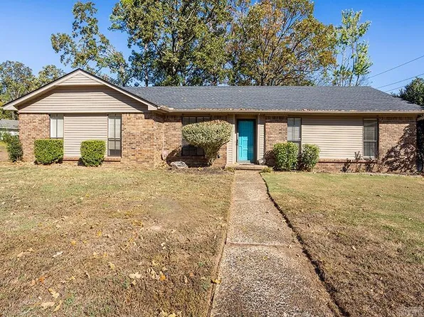 11818 Pleasant Tree Dr, Little Rock, AR 72211