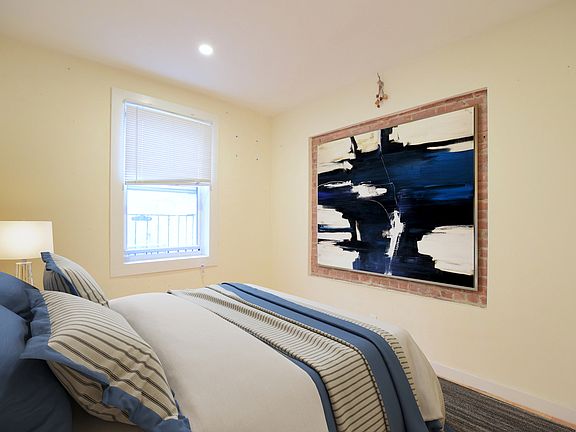 3rd image of 236 W 135th St #4EE