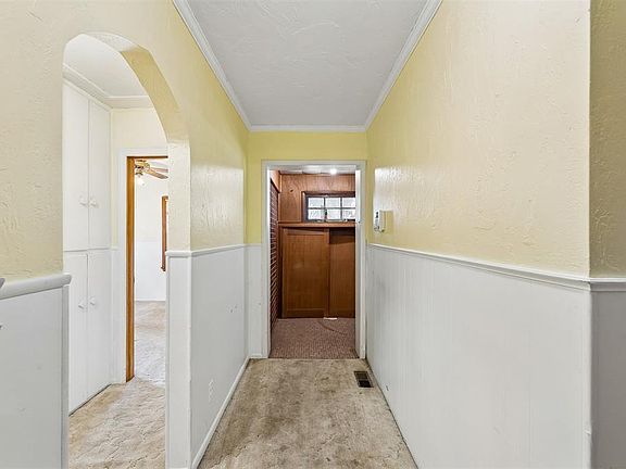 2nd image of 3925 W Park Pl