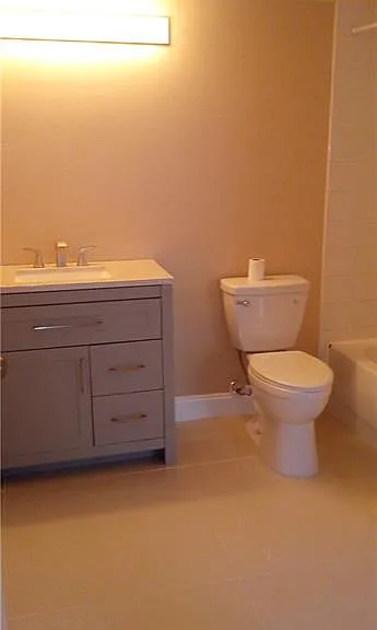 8861 Colonnades Ct W #216 — Photo 6