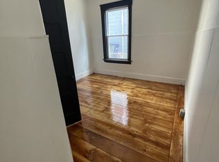 279 Grafton St #1R, Worcester, MA 01604