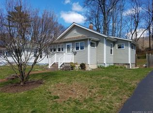 16 Isabelle Ter, Newington, CT 06111