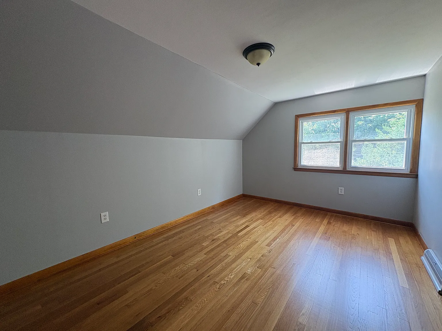 3 bed, 1459 sqft, $3,600 — Photo 3