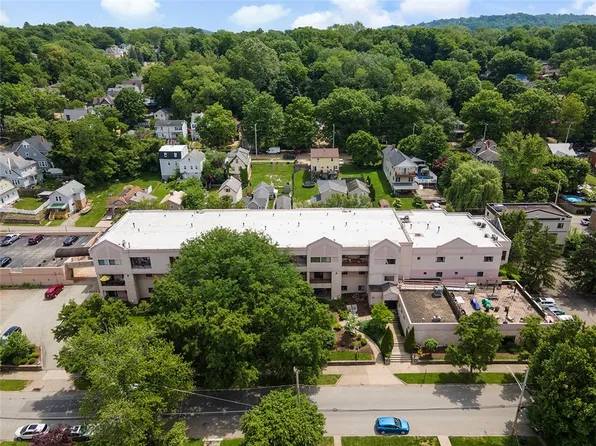 640 5th St APT 103, Oakmont, PA 15139