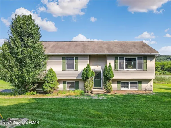 103 Juniper Ln, East Stroudsburg, PA 18301