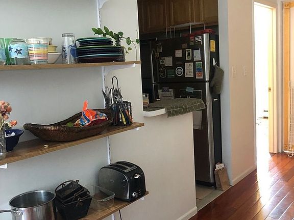 5th image of 1777 Lexington Ave #3