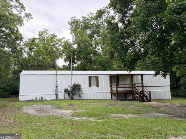408 Register St, Dexter, GA 31019
