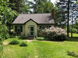 572 Old North Shore Rd, Two Harbors, MN 55616