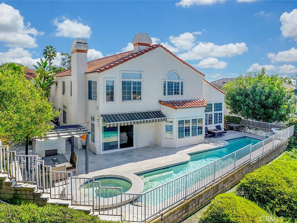 1st image of 26701 Laurel Crest Dr