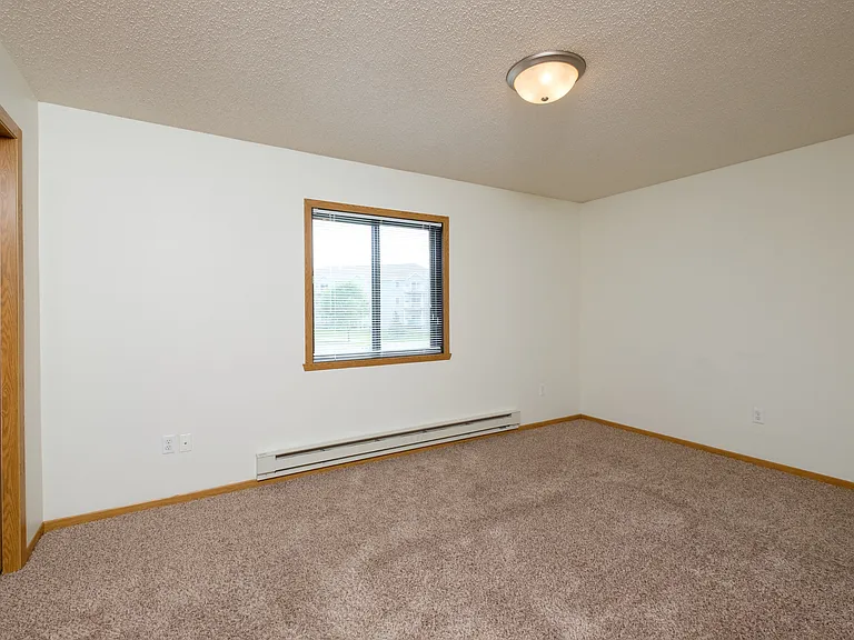 Fargo, ND Danbury Apartments | Bedroom