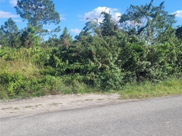 1020 Greenwood Ave, Lehigh Acres, FL 33972