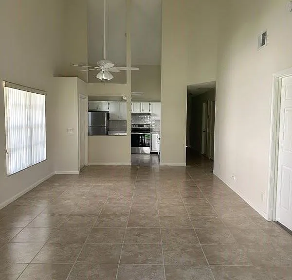 406 Buttonwood Pl — Photo 4