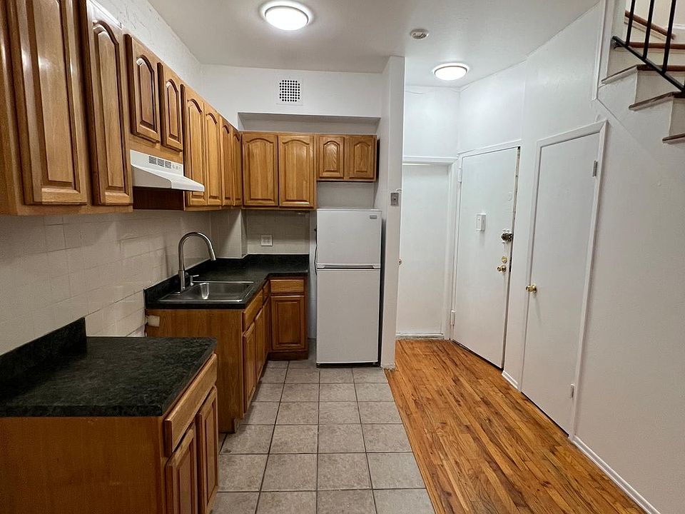 1st image of 308 E 93rd St APT 3D