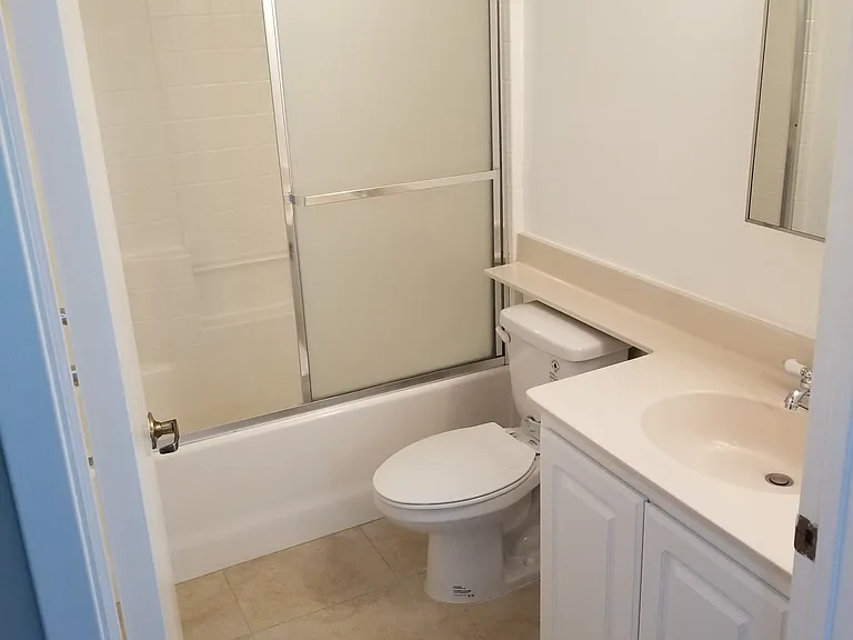 Vinton Villas — Photo 8