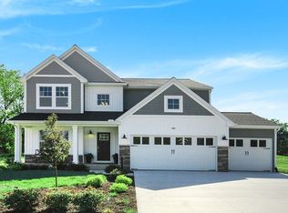 16032 River Ridge Trl, Linden, MI 48451