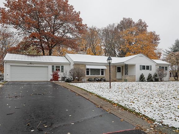 1826 Meadowbrook Ln-102