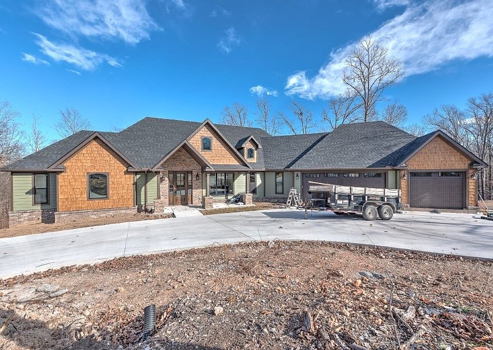 1st image of 2 Steven Ln