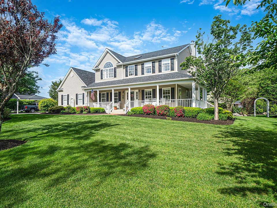1st image of 19 Sweetgum Lane
