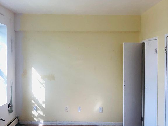 5th image of 106 Locust Hill Ave APT 2J