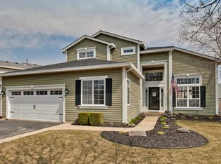 7418 Inglenook Ln, Gurnee, IL 60031