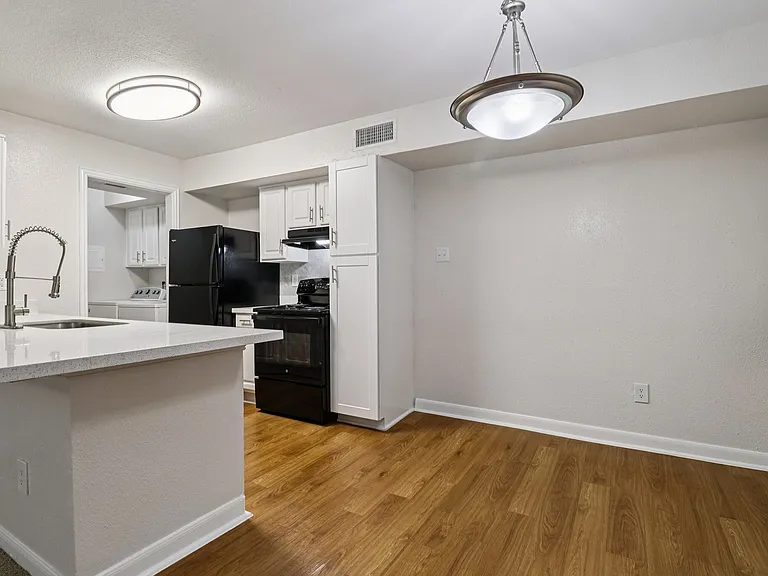 24-web-or-mls-B2DQ-S1608-006 24-web-or-mls-B2DQ-S1608-006