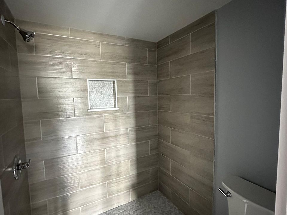 1st image of 188 Lake Evelyn Dr #188