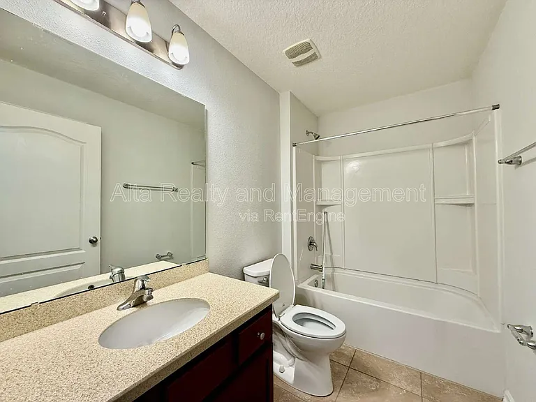 112 Morayshire Ct — Photo 14