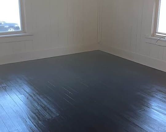 2nd image of 412 13th St