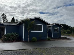 1580 Eastman Ln, Petaluma, CA 94952