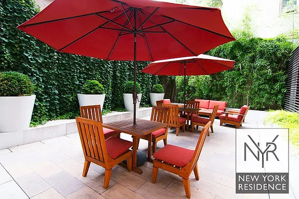 Rented by New York Residence | media 9