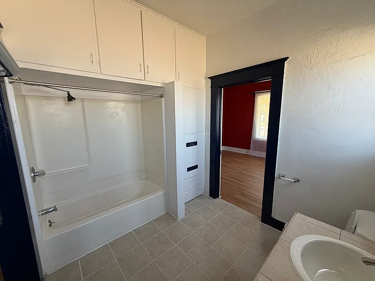 400 E Grangeville Blvd — Photo 18