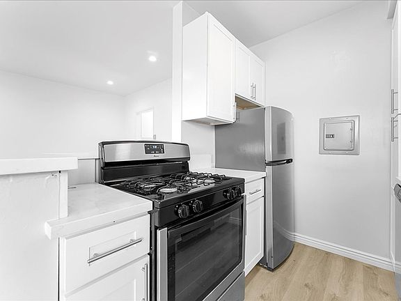 4th image of 12770 Pacific Ave APT 10