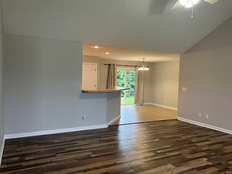 10655 Tecumseh Dr — Photo 4