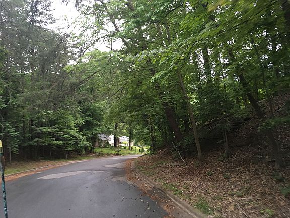 5th image of 128 Briarcliff Ln