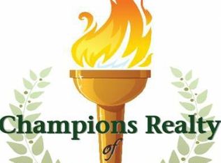 825 Lee St, Beaumont, TX 77701