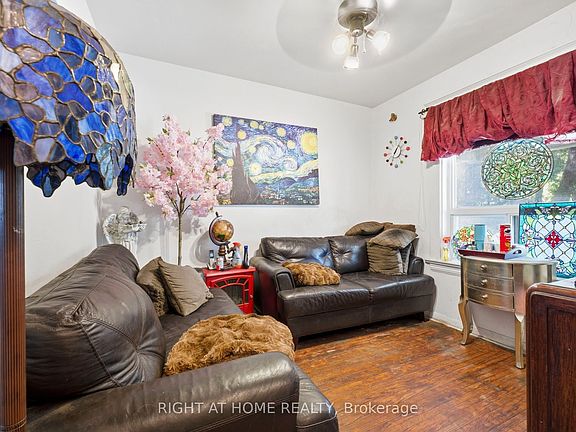 5th image of 290 McRoberts Ave