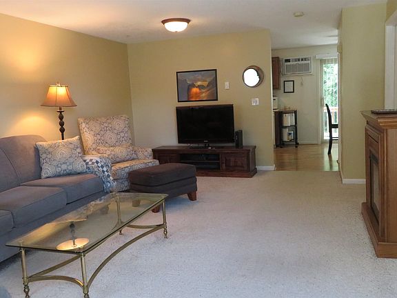 4th image of 17 Oakwood Circle #2