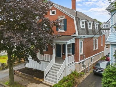 110 Willow St, New Bedford, MA, 02740