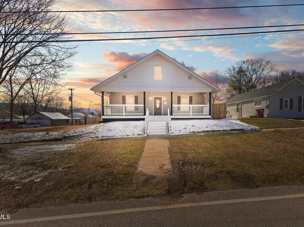 607 E Oakland Ave, Johnson City, TN 37601