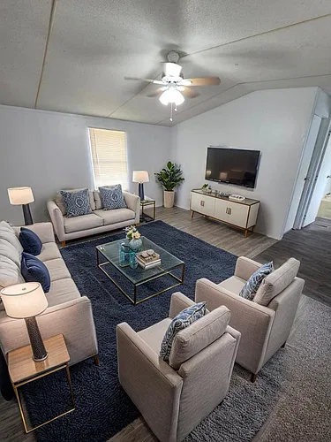 Floor plan 10