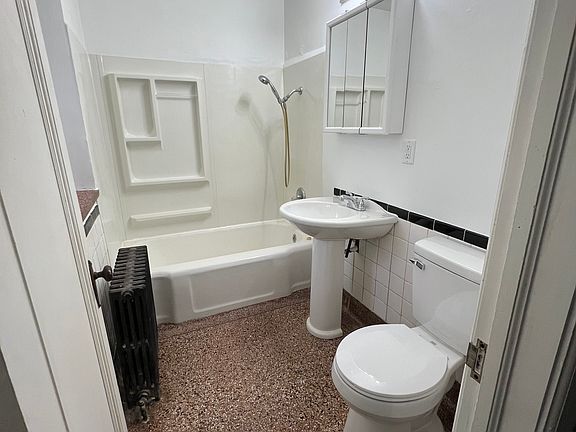 5th image of 336 Gold St #2